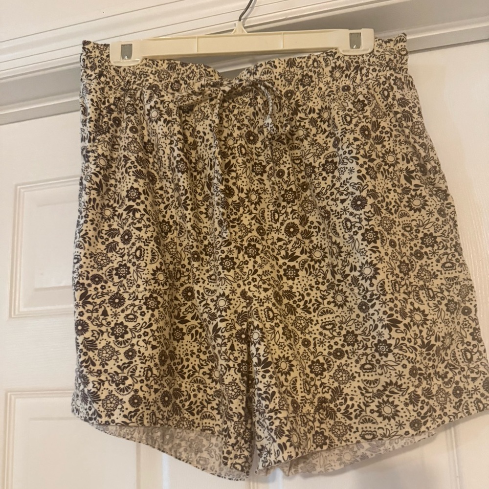 Floral Print Women's Shorts